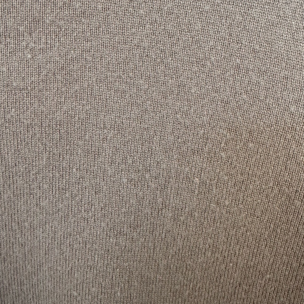 Everlane Women’s Tan Crewneck Sweater - Picture 4 of 6